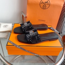 Hermes Slippers